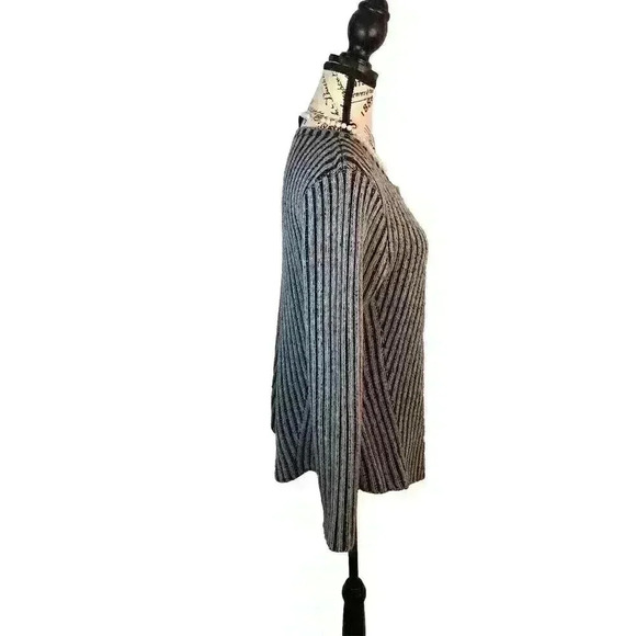 New Directions Belk Brand PXL Black Gray Stripe Sweater Asymetrical Hem - Picture 2 of 4